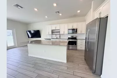 2800 Troubadour Street, Palm Springs, FL 33406 - Photo 9