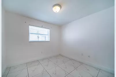 1028 SW 2nd Street #4, Miami, FL 33130 - Photo 19