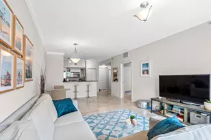 235 NE 1st St, Delray Beach, FL 33444 - Photo 9