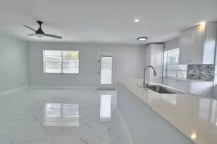 137 Normandy C, Delray Beach, FL 33484 - Photo 5