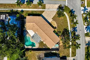 301 SE 8th Ave, Deerfield Beach, FL 33441 - Photo 3