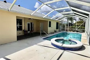 510 SW South Carolina Dr, Stuart, FL 34994 - Photo 3