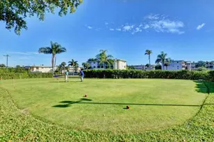 2566 Garden Dr S, Lake Worth Beach, FL 33461 - Photo 5