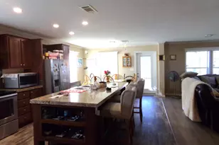 147 Plantation Blvd, Greenacres, FL 33467 - Photo 3