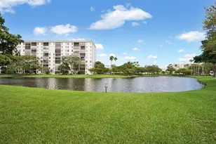 2334 S Cypress Bend Dr, Pompano Beach, FL 33069 - Photo 41