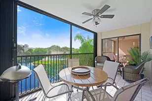 2334 S Cypress Bend Dr, Pompano Beach, FL 33069 - Photo 19