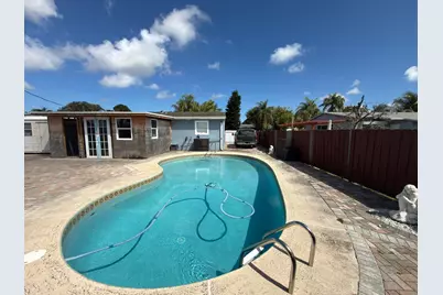 129 Cayman, Palm Springs, FL 33461 - Photo 23