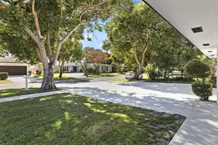 1667 39th St, West Palm Beach, FL 33407 - Photo 7