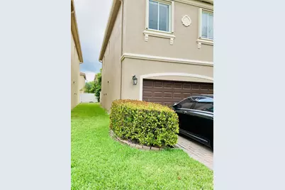 532 Gazetta Way, West Palm Beach, FL 33413 - Photo 23