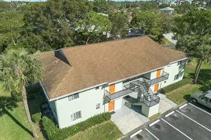 983 NW Spruce Ridge Dr, Stuart, FL 34994 - Photo 33