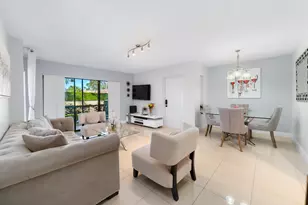 702 Sunny Pine Way, Greenacres, FL 33415 - Photo 3