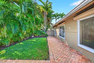 2091 NE 54th Ct, Fort Lauderdale, FL 33308 - Photo 11