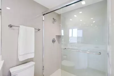 150 Bradley Place #415, Palm Beach, FL 33480 - Photo 19