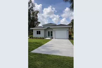 2007 N 49th Street, Fort Pierce, FL 34947 - Photo 1