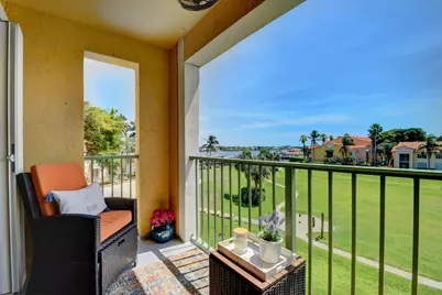 145 Yacht Club Way #304, Hypoluxo, FL 33462 - Photo 9