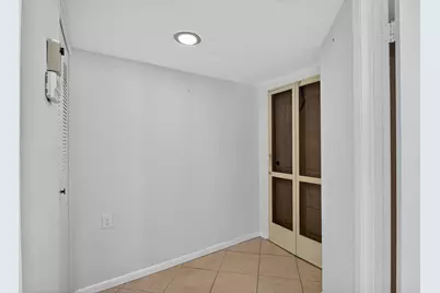 5040 Rose Hill Drive #206, Boynton Beach, FL 33437 - Photo 5