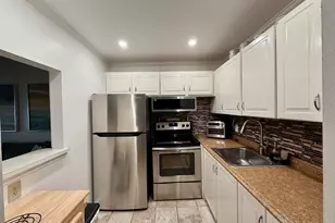335 Durham J, Deerfield Beach, FL 33442 - Photo 3