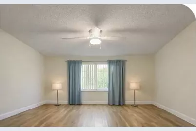 1100 S Crestwood Ct S #1109, Royal Palm Beach, FL 33411 - Photo 5