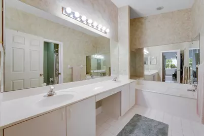 5648 American Circle, Delray Beach, FL 33484 - Photo 17