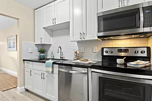 2270 NE 68th St, Fort Lauderdale, FL 33308 - Photo 3