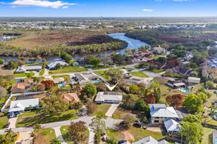 791 SE River Ct, Port Saint Lucie, FL 34983 - Photo 43