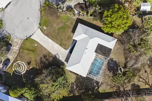 791 SE River Ct, Port Saint Lucie, FL 34983 - Photo 3