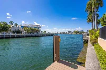 4 Isla Bahia Drive, Fort Lauderdale, FL 33316 - Photo 9