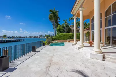 4 Isla Bahia Drive, Fort Lauderdale, FL 33316 - Photo 5