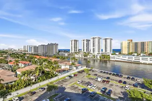 1000 Parkview Dr, Hallandale Beach, FL 33009 - Photo 17