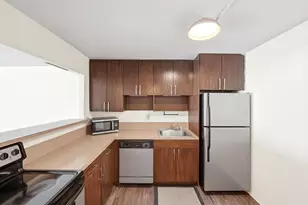 1000 Parkview Dr, Hallandale Beach, FL 33009 - Photo 3