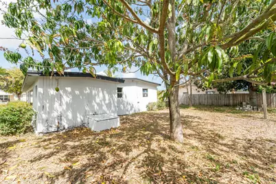 1815 Hillcrest Drive, Lake Worth Beach, FL 33461 - Photo 21