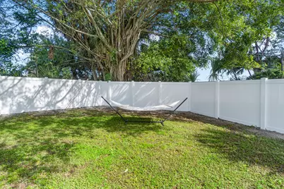 4300 Brooks Avenue, West Palm Beach, FL 33407 - Photo 35
