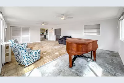 691 Snead Circle, West Palm Beach, FL 33413 - Photo 13