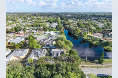 5020 SW 11th, Margate, FL 33068 - Photo 3