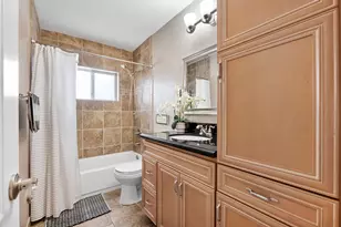 5020 SW 11th St, Margate, FL 33068 - Photo 23