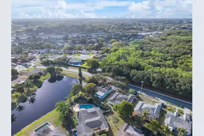 5020 SW 11th, Margate, FL 33068 - Photo 5