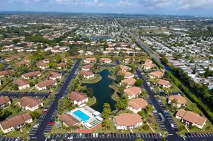 317 Knotty Pine Cir, Greenacres, FL 33463 - Photo 17