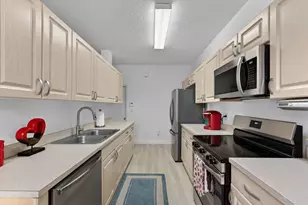 5927 NW 47th Way, Coconut Creek, FL 33073 - Photo 9