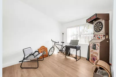 1010 NE 16th Street NE, Fort Lauderdale, FL 33304 - Photo 9