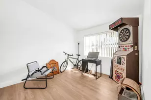 1010 NE 16th Street NE, Fort Lauderdale, FL 33304 - Photo 9