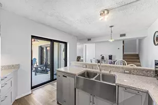 3827 Victoria Dr, West Palm Beach, FL 33406 - Photo 9