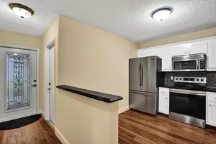 9005 Flynn Cir, Boca Raton, FL 33496 - Photo 13
