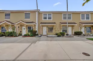 752 S W 122nd Terrace, Pembroke Pines, FL 33025 - Photo 3