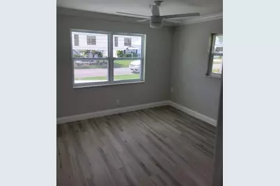 1915 SW 17th Avenue SW, Boynton Beach, FL 33426 - Photo 15