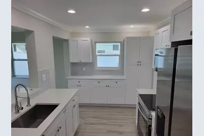 1915 SW 17th Avenue SW, Boynton Beach, FL 33426 - Photo 3