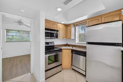 901 NE 3rd Street #205, Fort Lauderdale, FL 33301 - Photo 9