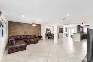 5581 SW 13th St, Plantation, FL 33317 - Photo 13