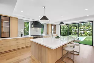 317 Greymon Dr, West Palm Beach, FL 33405 - Photo 9