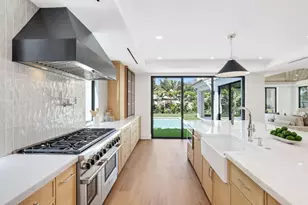 317 Greymon Dr, West Palm Beach, FL 33405 - Photo 7