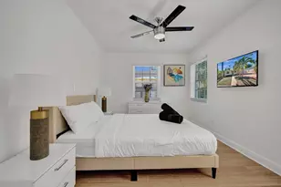 130 NE 49th St, Miami, FL 33137 - Photo 13